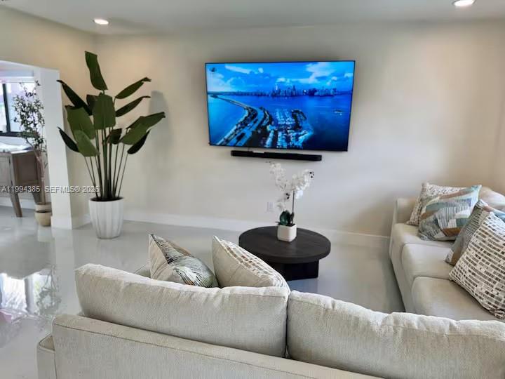 MEDITERRANIA - Residential