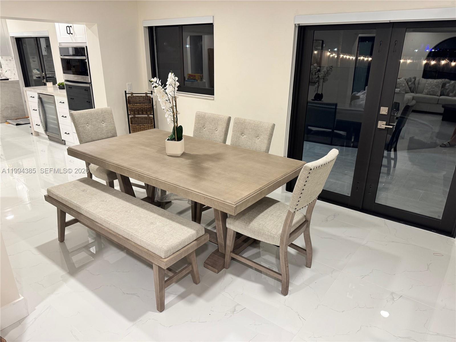 MEDITERRANIA - Residential