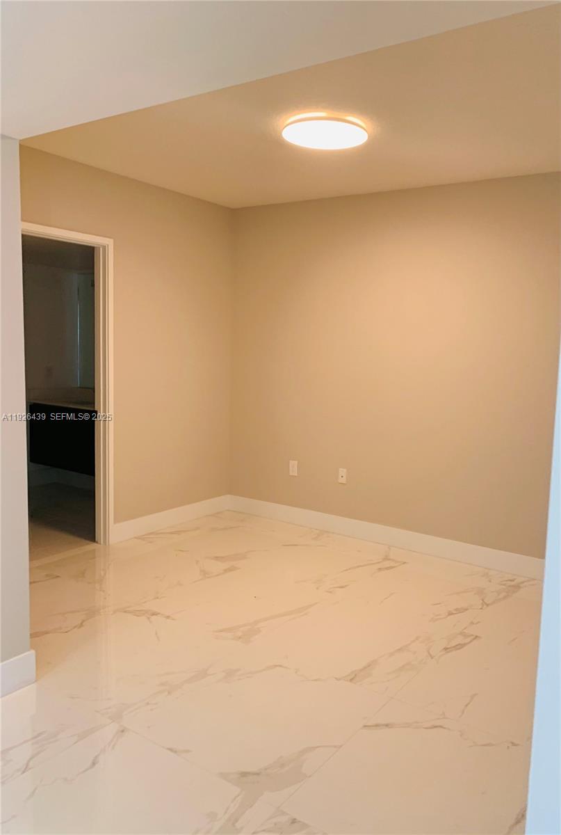 PARQUE TOWERS CONDO - Residential Lease