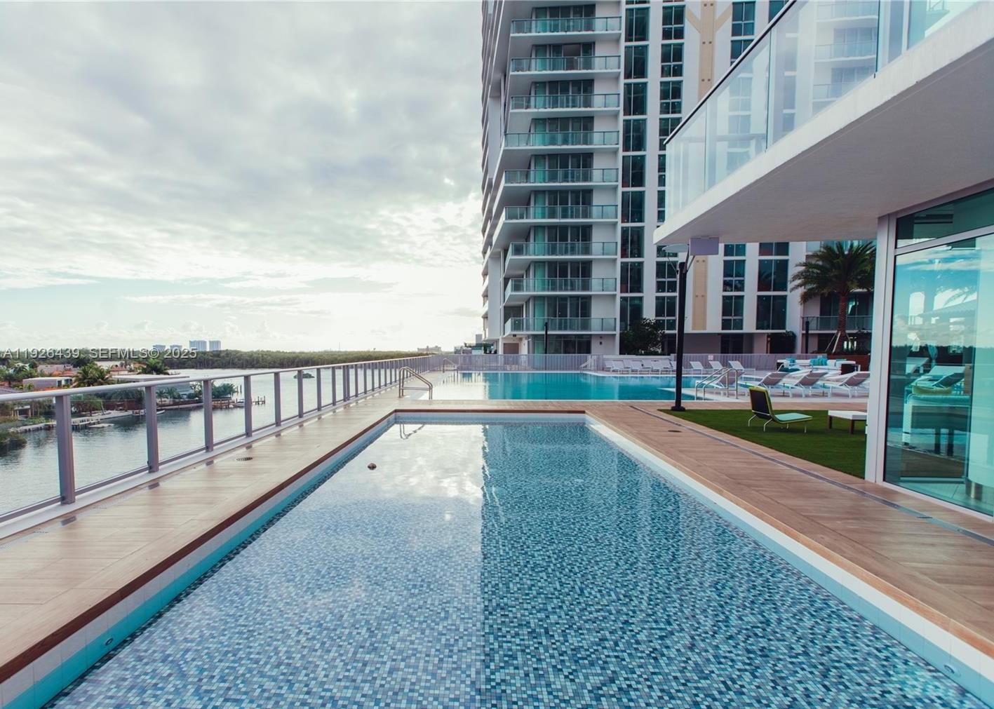 PARQUE TOWERS CONDO - Residential Lease