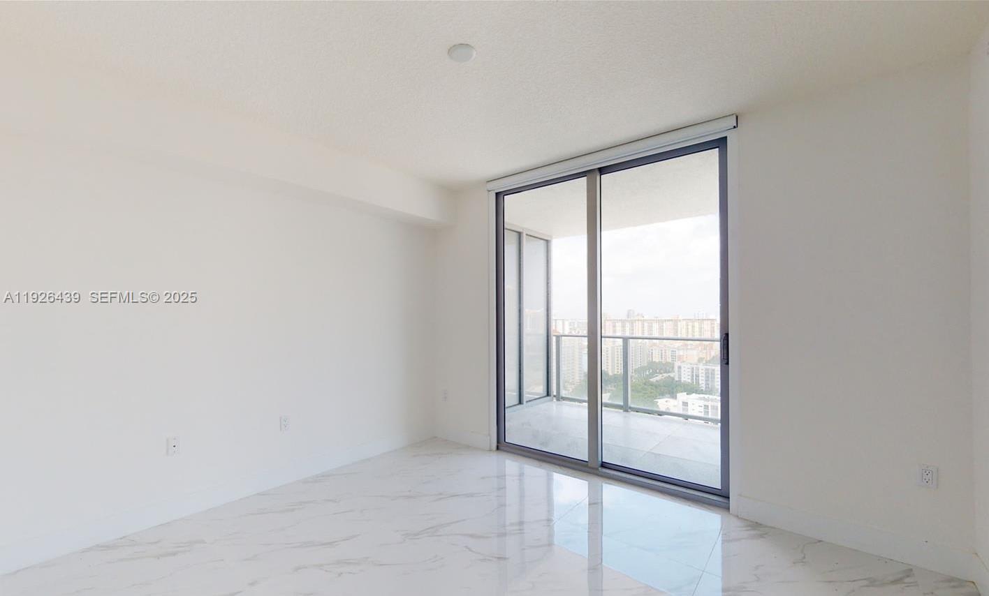 PARQUE TOWERS CONDO - Residential Lease