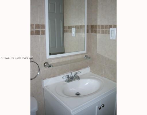 PLAYLAND ESTATES SEC 2 - Residential Lease