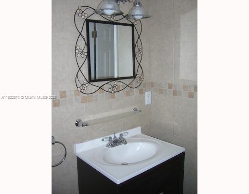 PLAYLAND ESTATES SEC 2 - Residential Lease