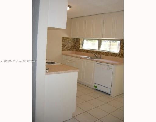 PLAYLAND ESTATES SEC 2 - Residential Lease