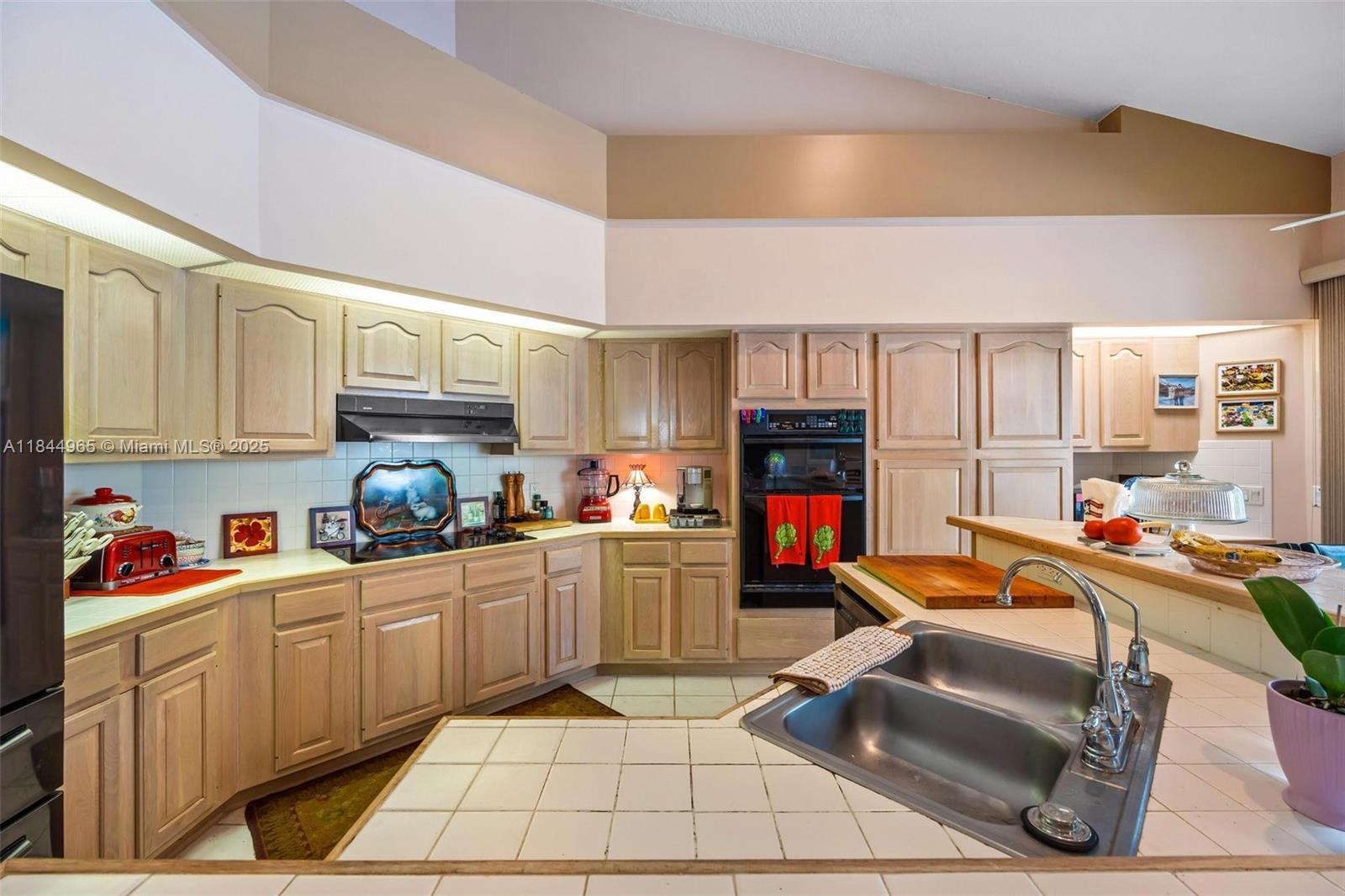 3508 Wildflower Dr
