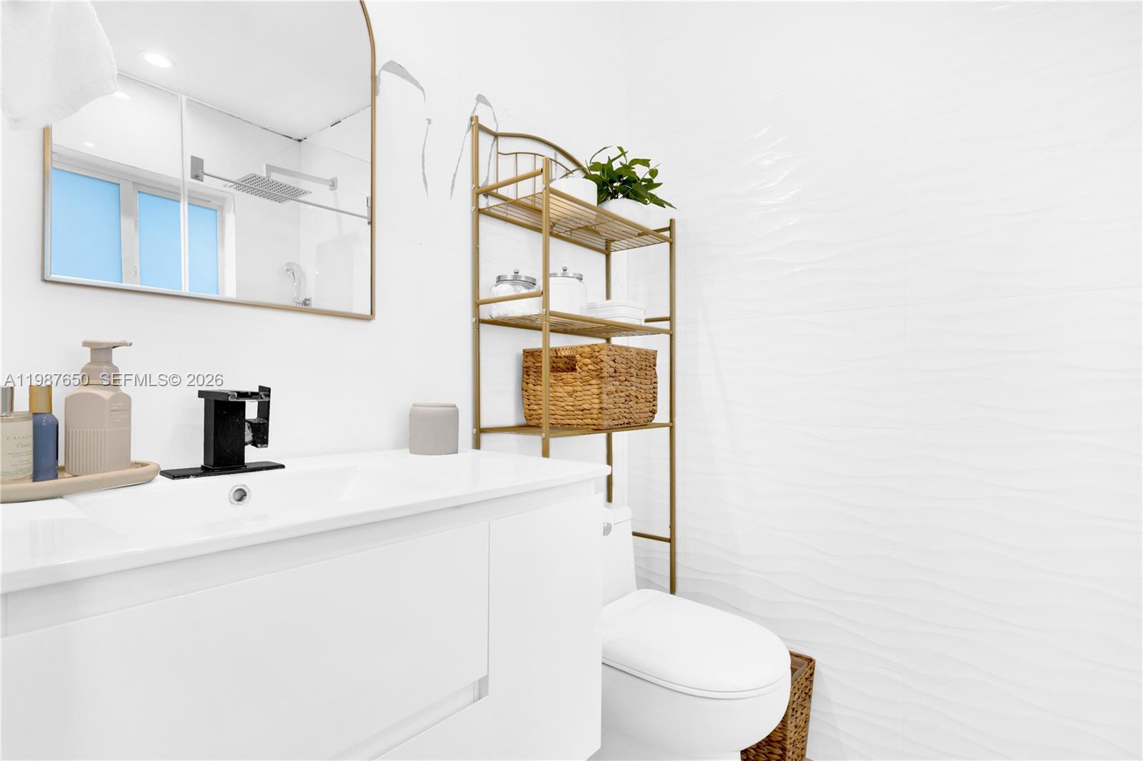 LAKES BY THE BAY SEC 11 - Residential