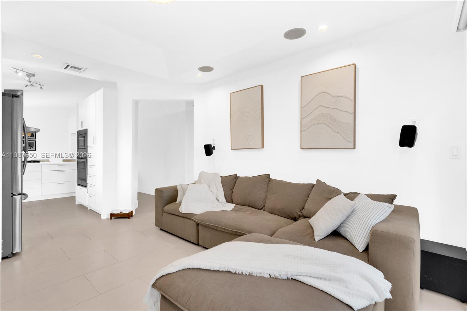 LAKES BY THE BAY SEC 11 - Residential