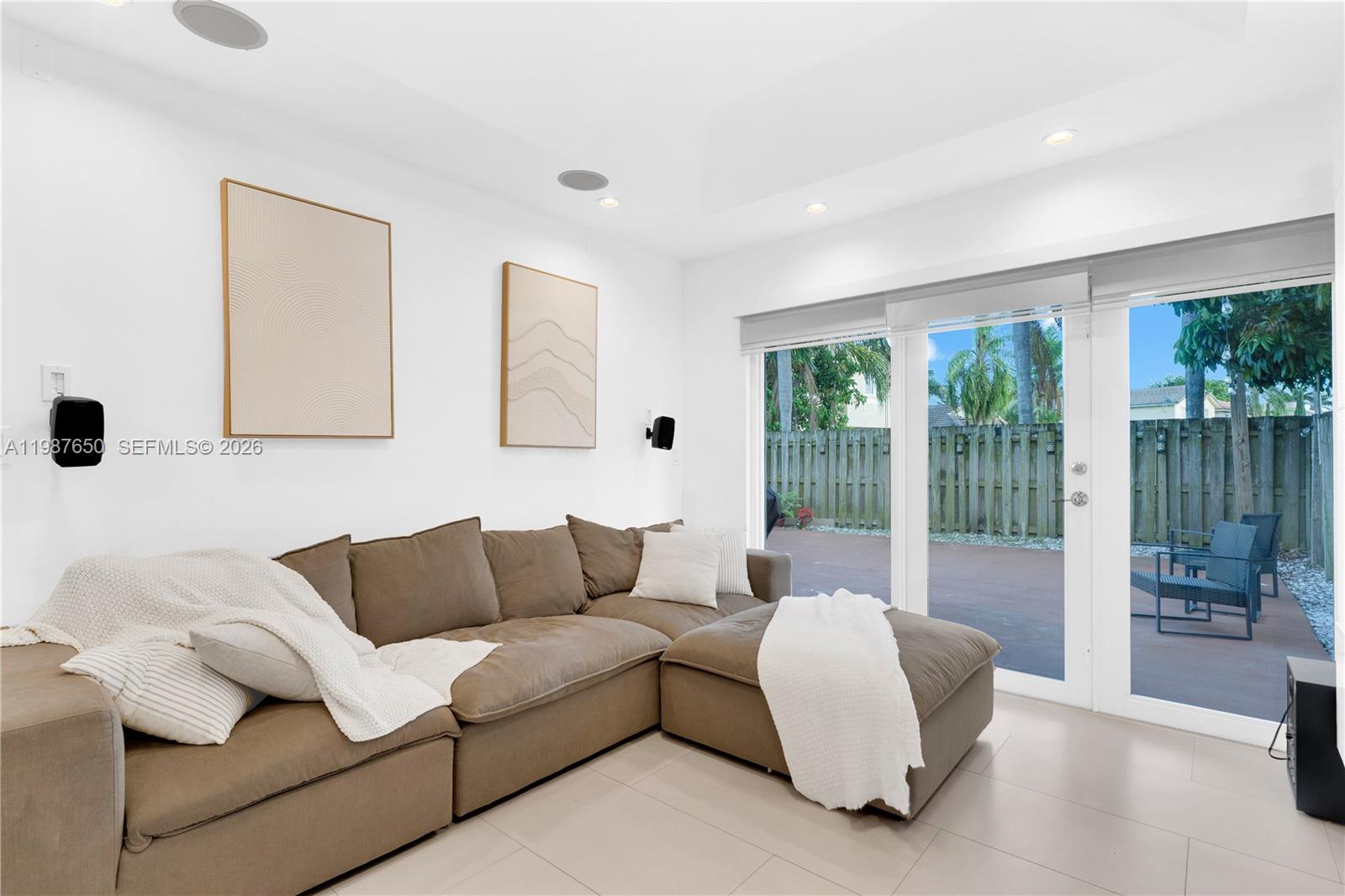 LAKES BY THE BAY SEC 11 - Residential