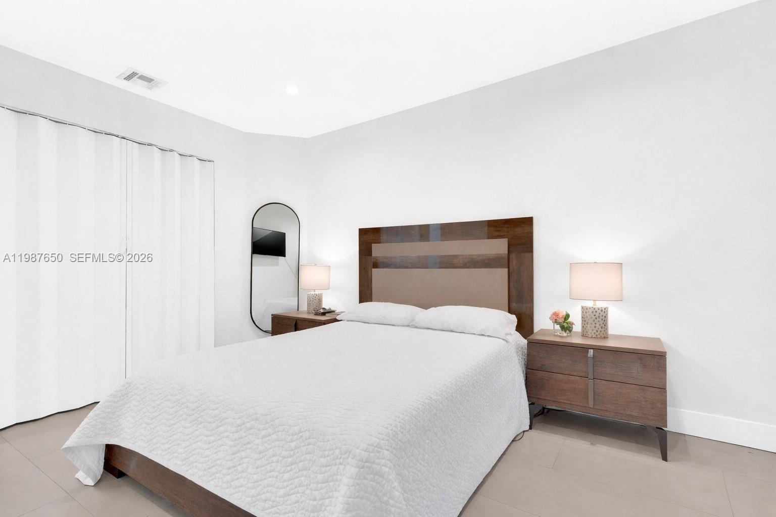 LAKES BY THE BAY SEC 11 - Residential