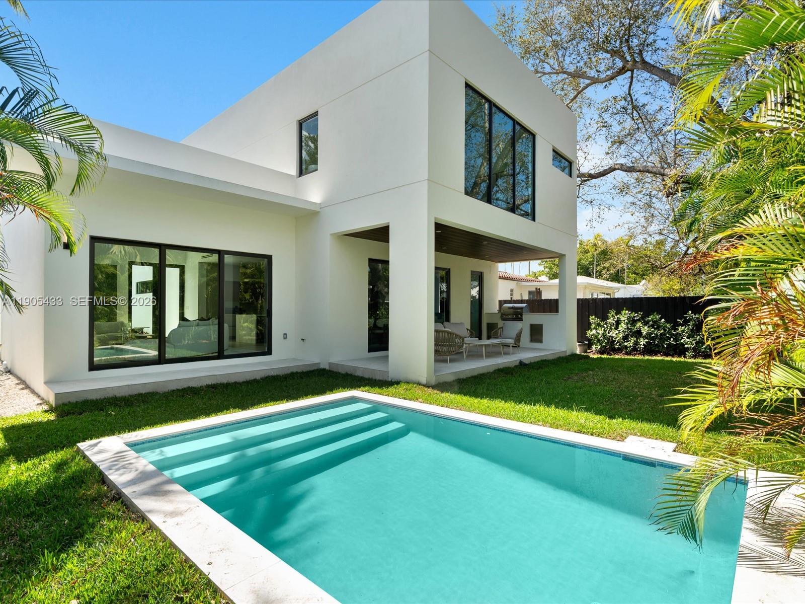 EAST SHENANDOAH - Residential