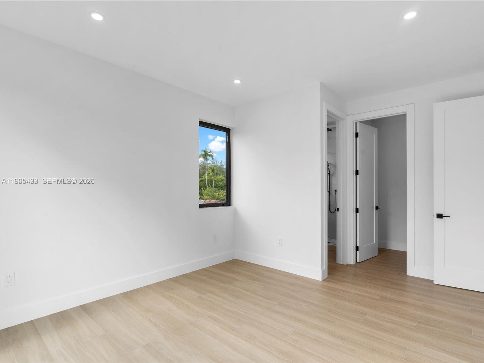 EAST SHENANDOAH - Residential