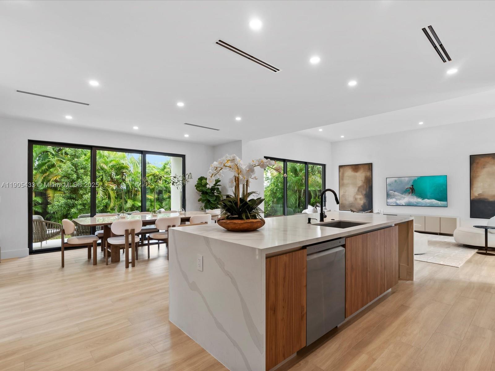 EAST SHENANDOAH - Residential