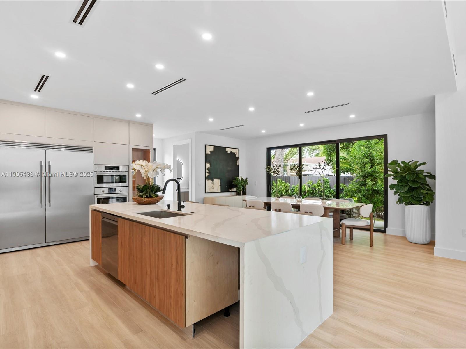 EAST SHENANDOAH - Residential