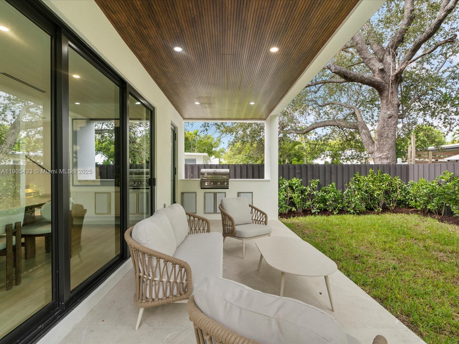 EAST SHENANDOAH - Residential