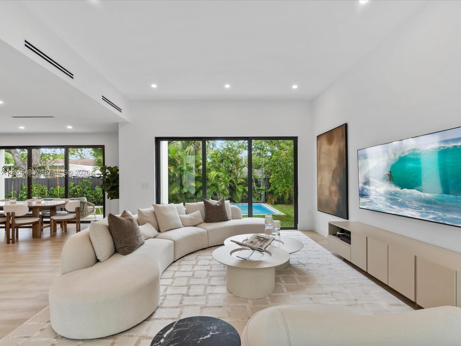 EAST SHENANDOAH - Residential