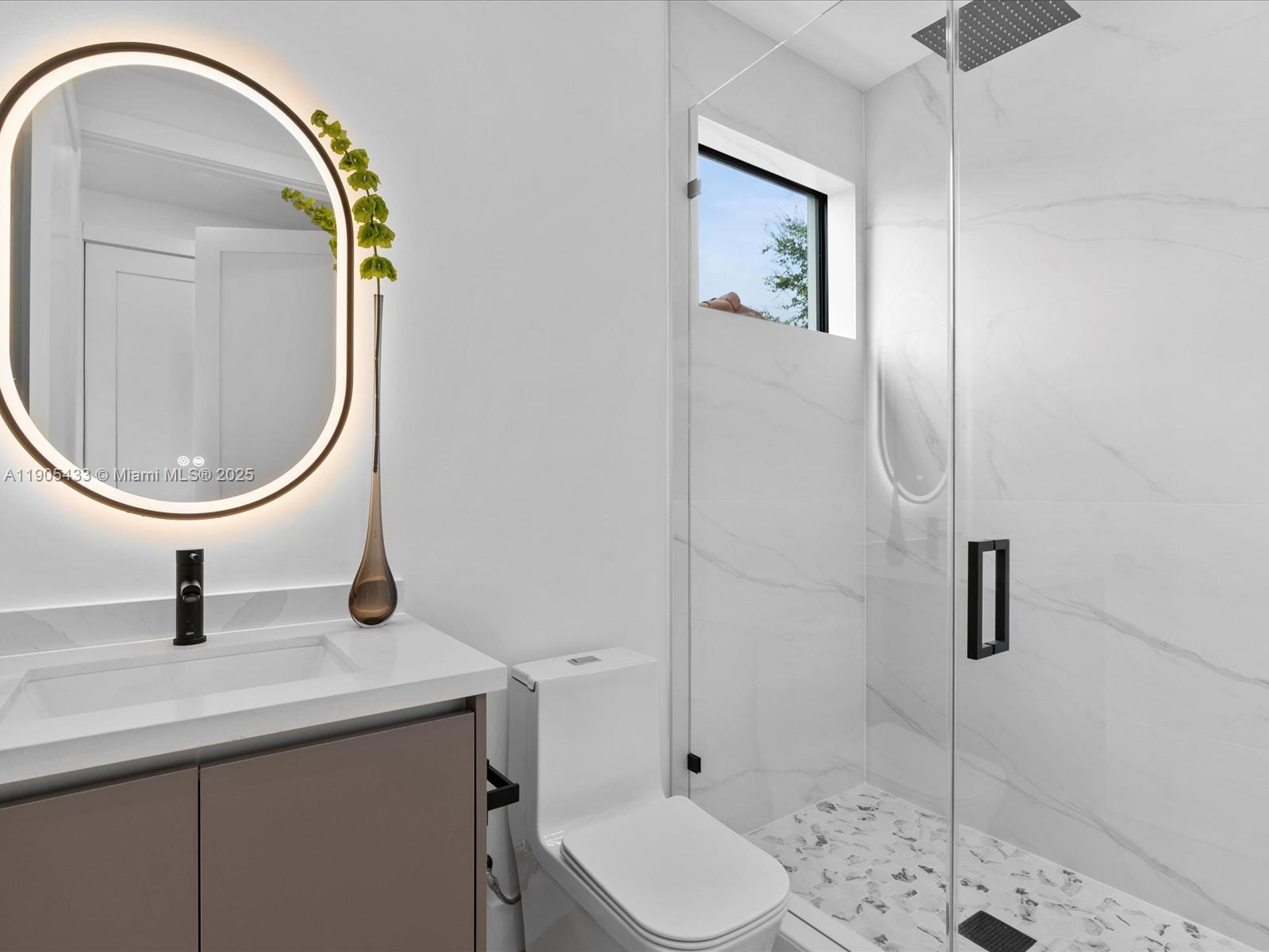 EAST SHENANDOAH - Residential