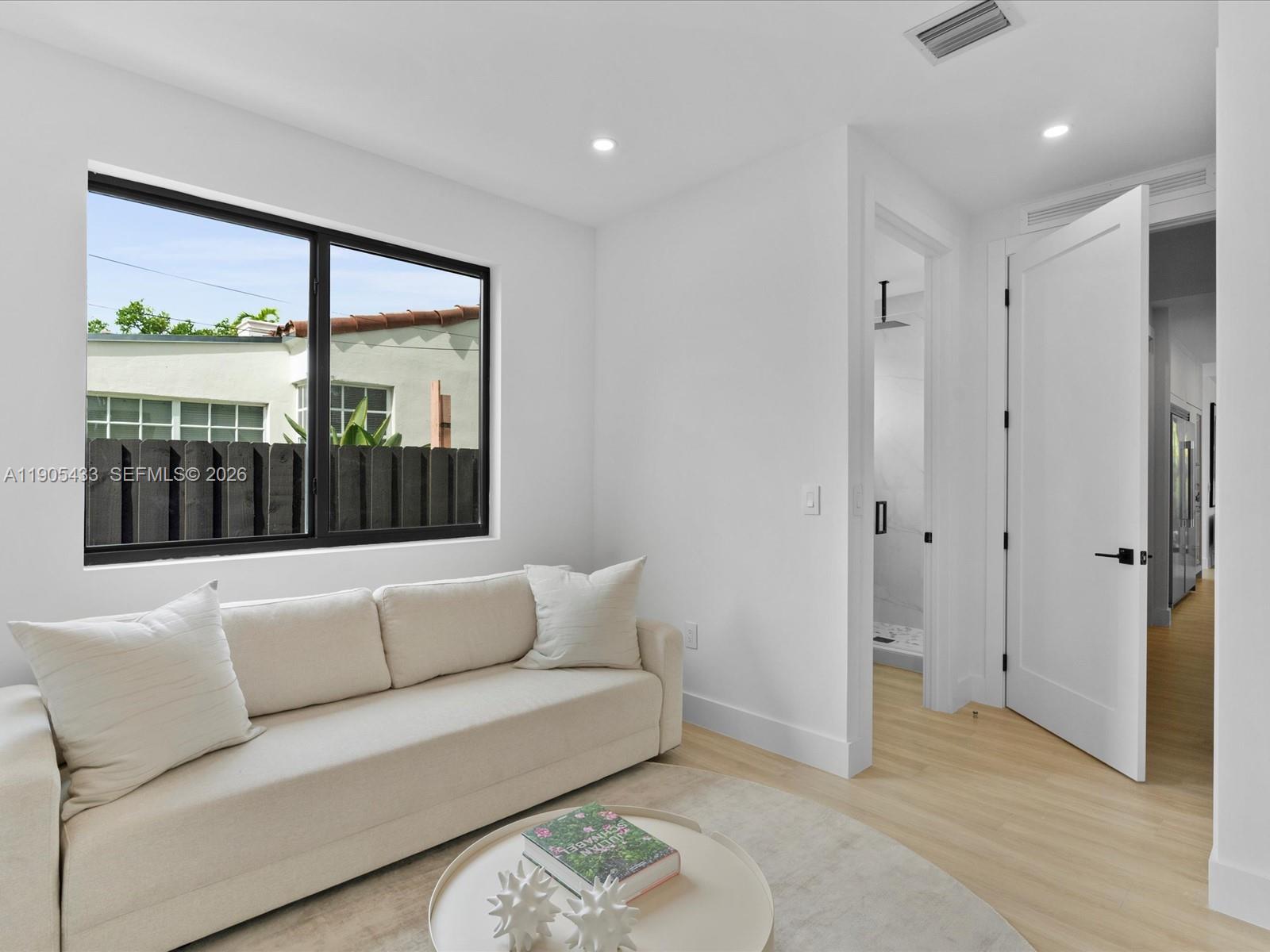 EAST SHENANDOAH - Residential