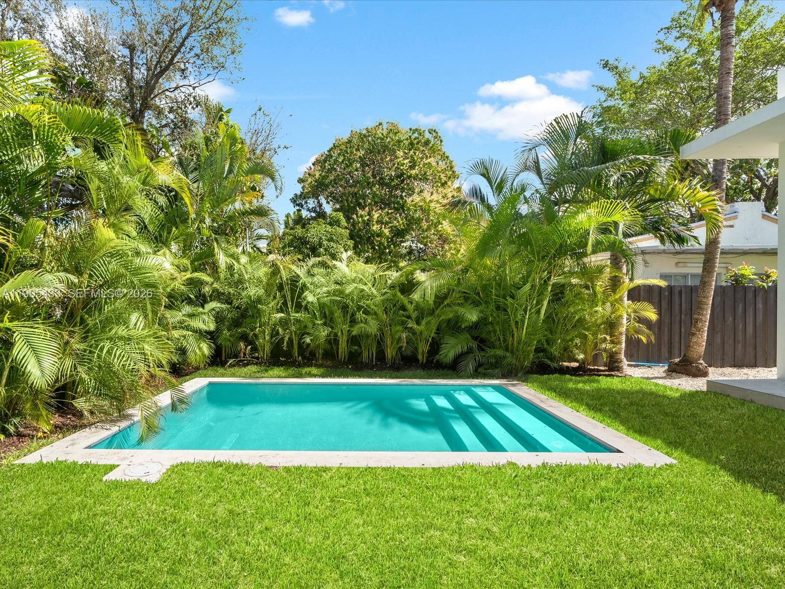 EAST SHENANDOAH - Residential