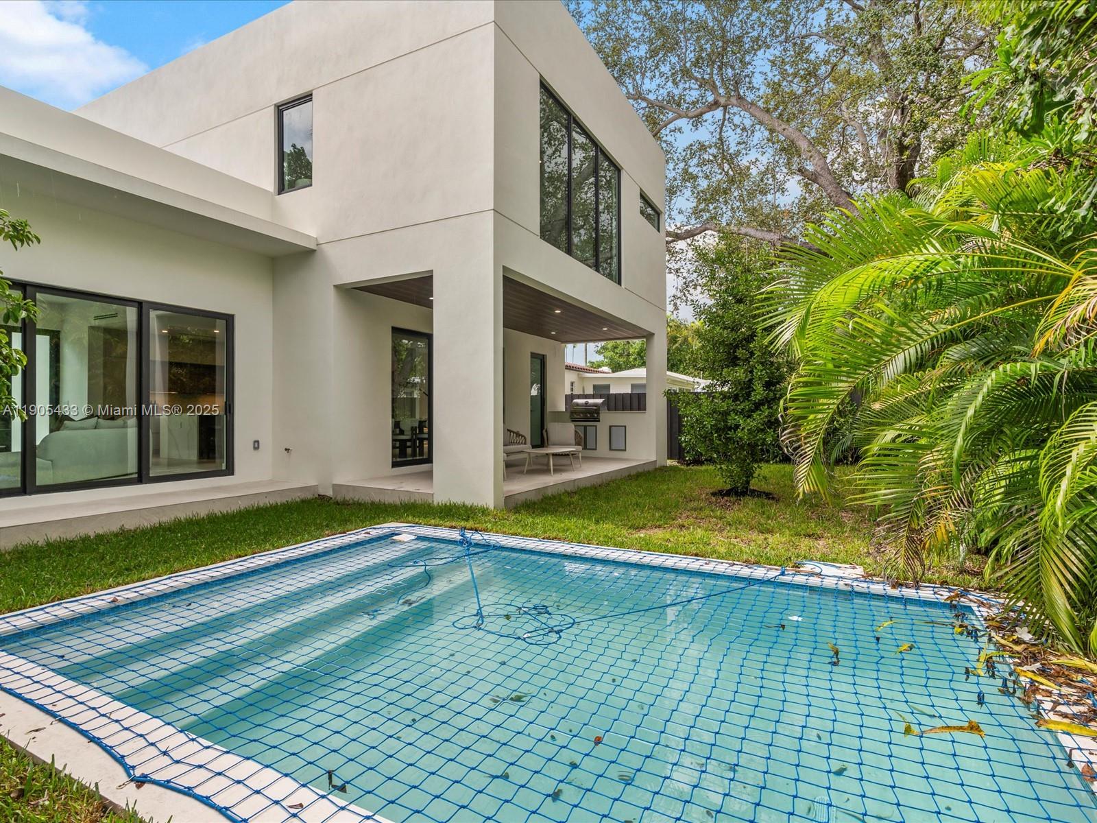 EAST SHENANDOAH - Residential