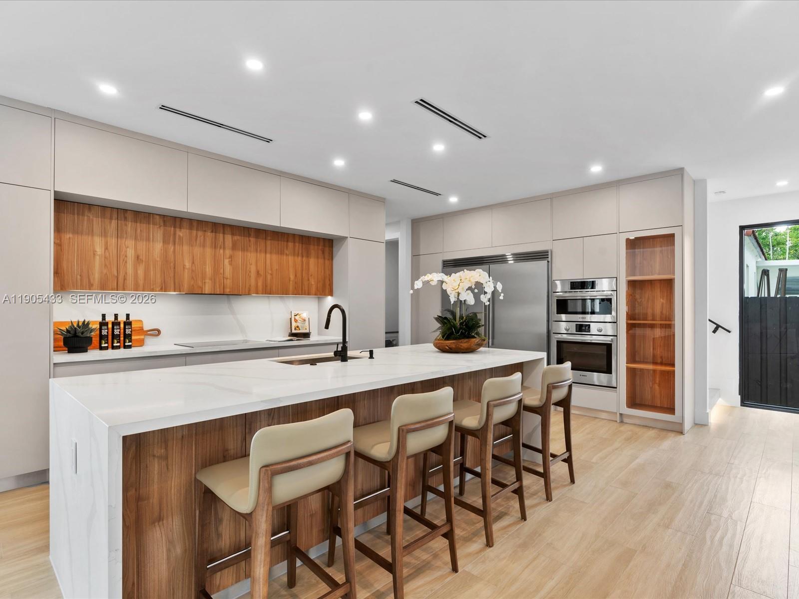 EAST SHENANDOAH - Residential