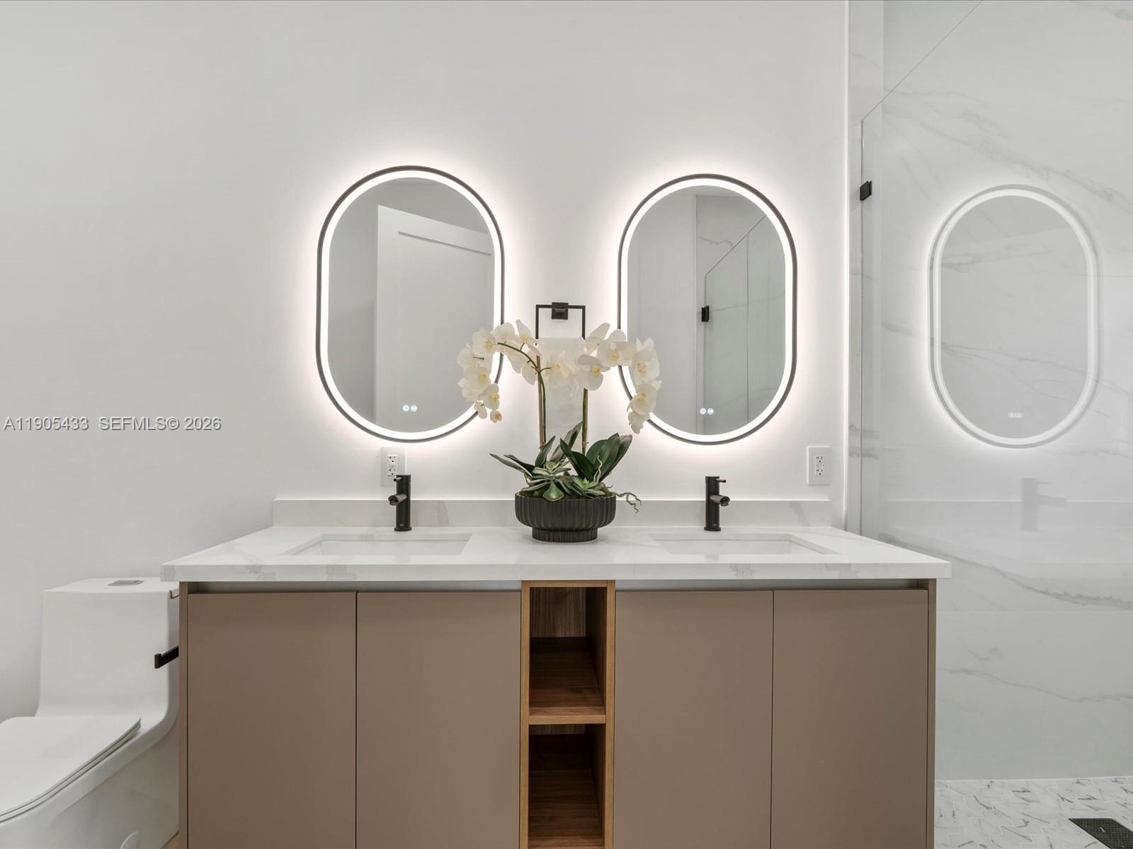 EAST SHENANDOAH - Residential