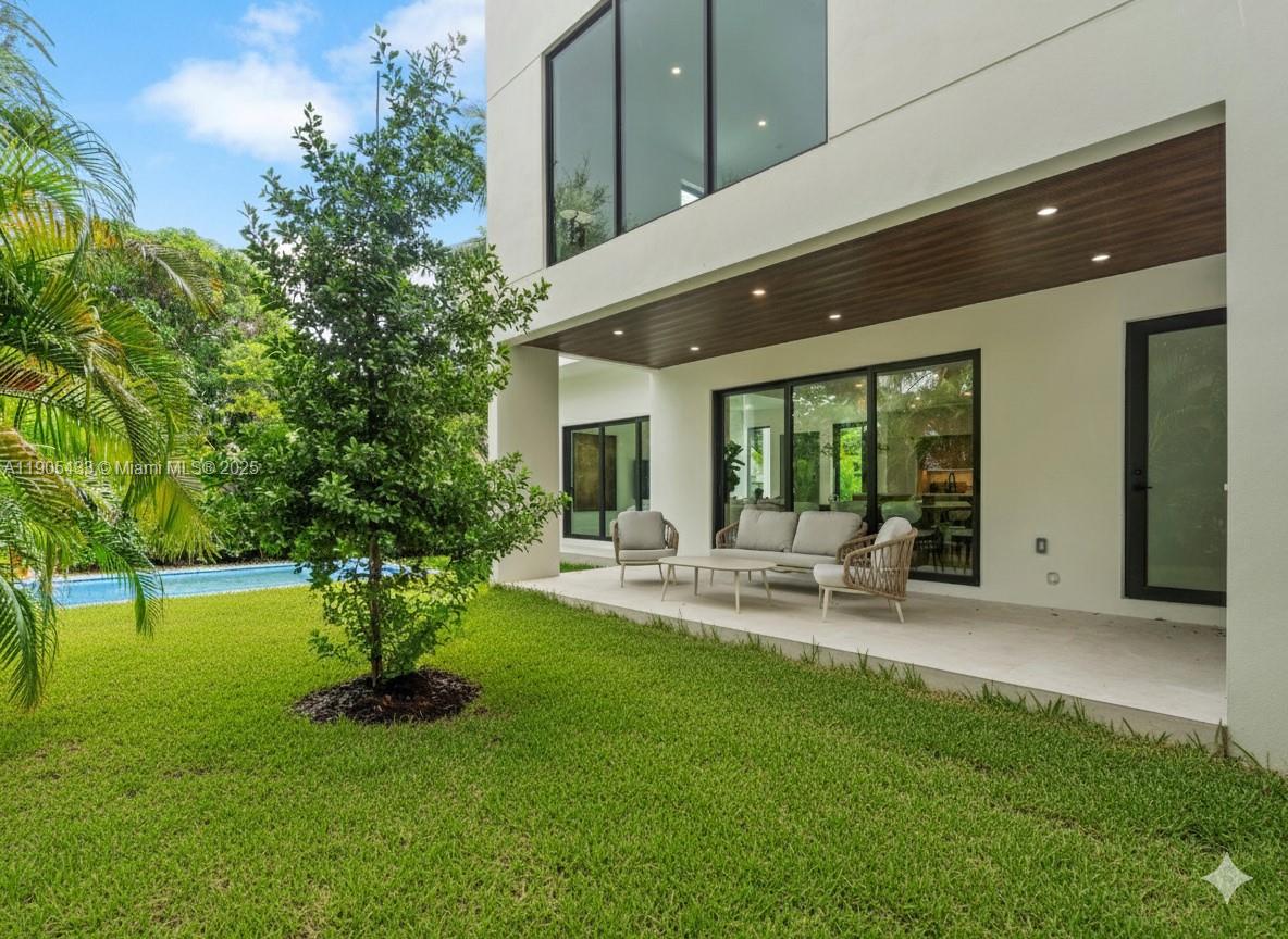 EAST SHENANDOAH - Residential