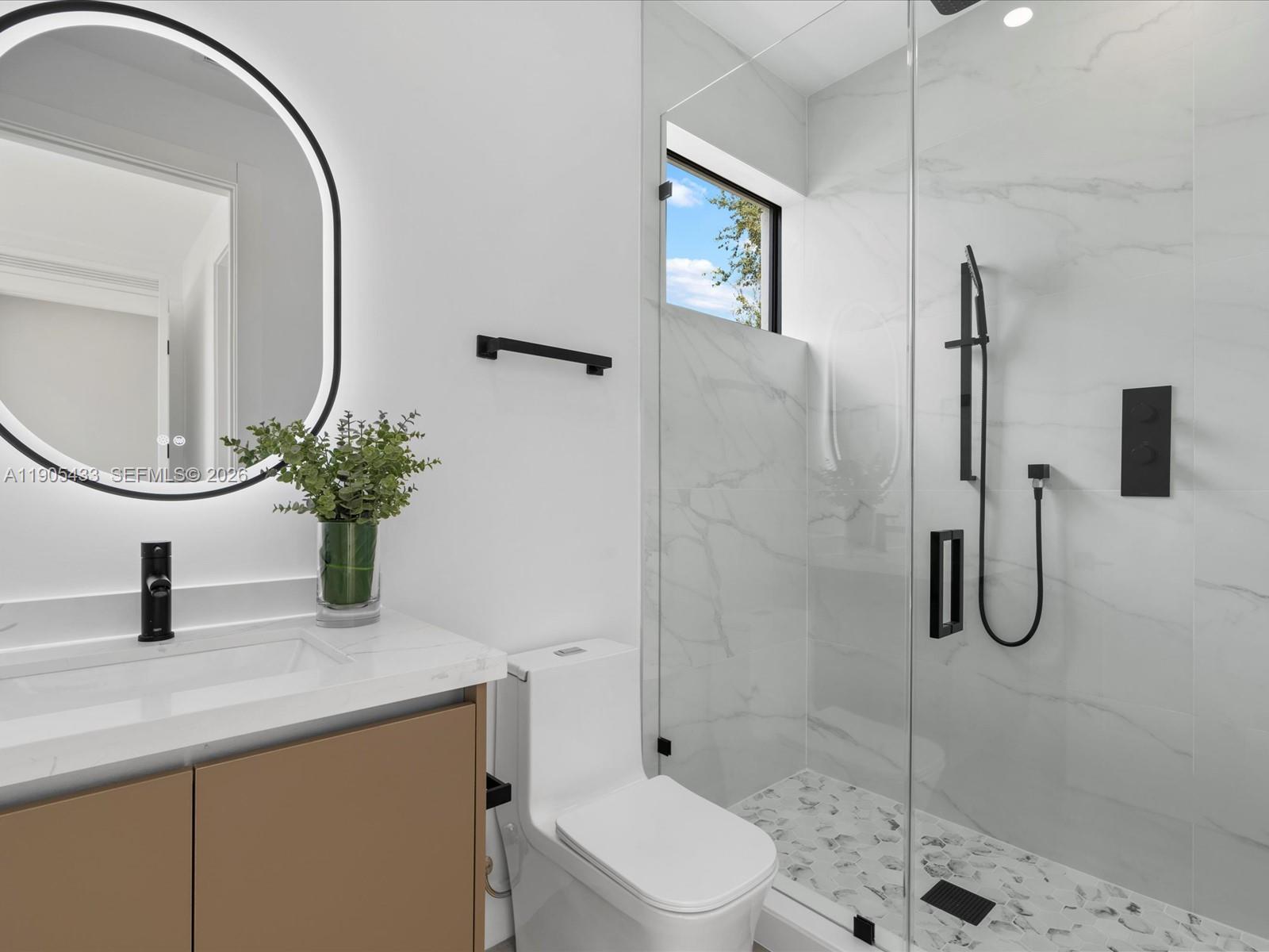 EAST SHENANDOAH - Residential