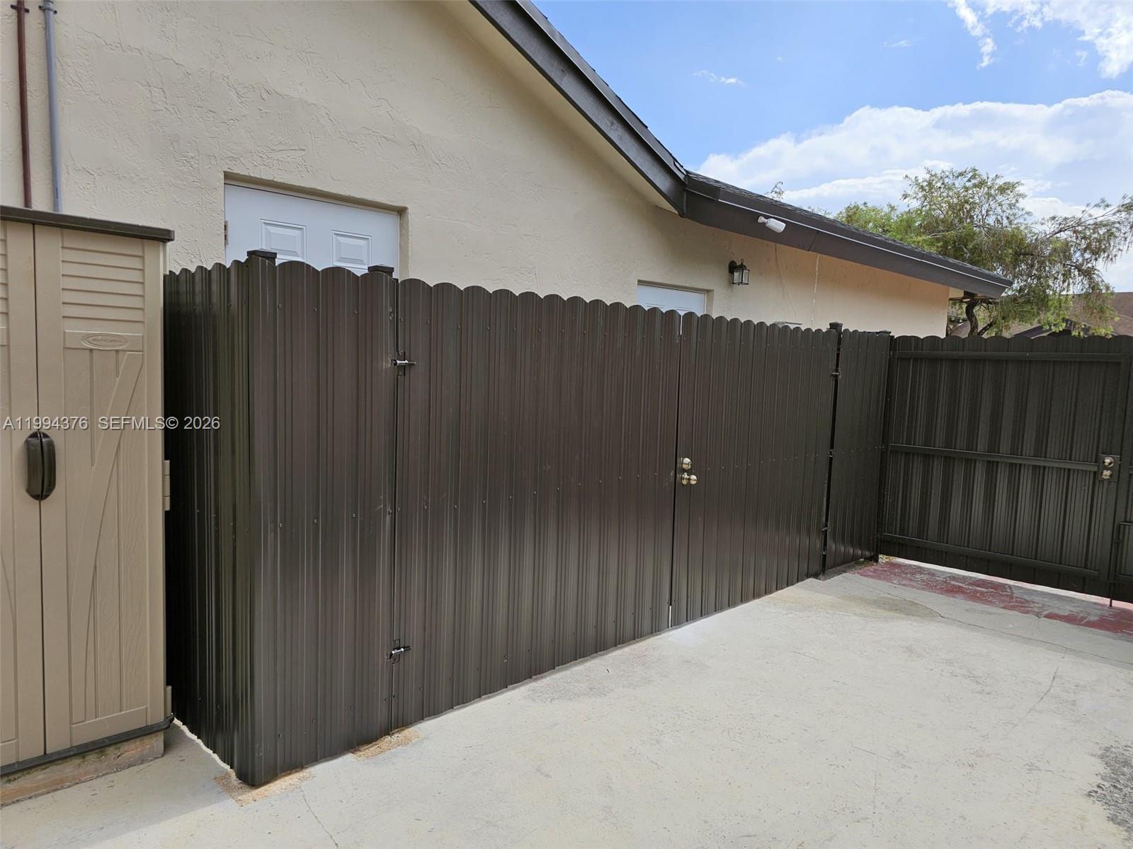 HOCHMAN SUB - Residential Lease