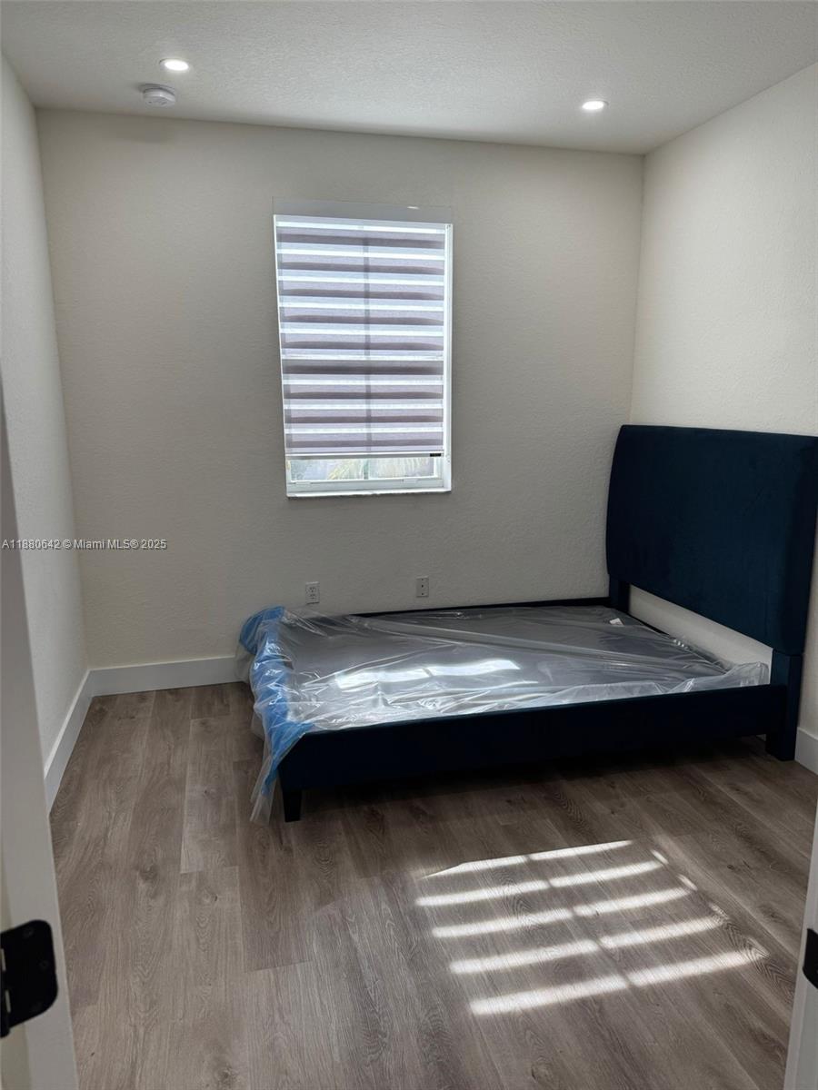 KENDALL BREEZE SOUTH - Residential