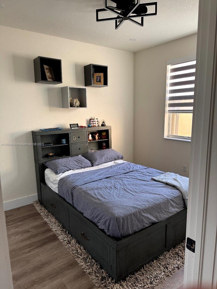 KENDALL BREEZE SOUTH - Residential