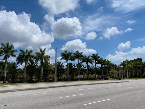 4411 Forest Hill Blvd Palm Springs FL 33406