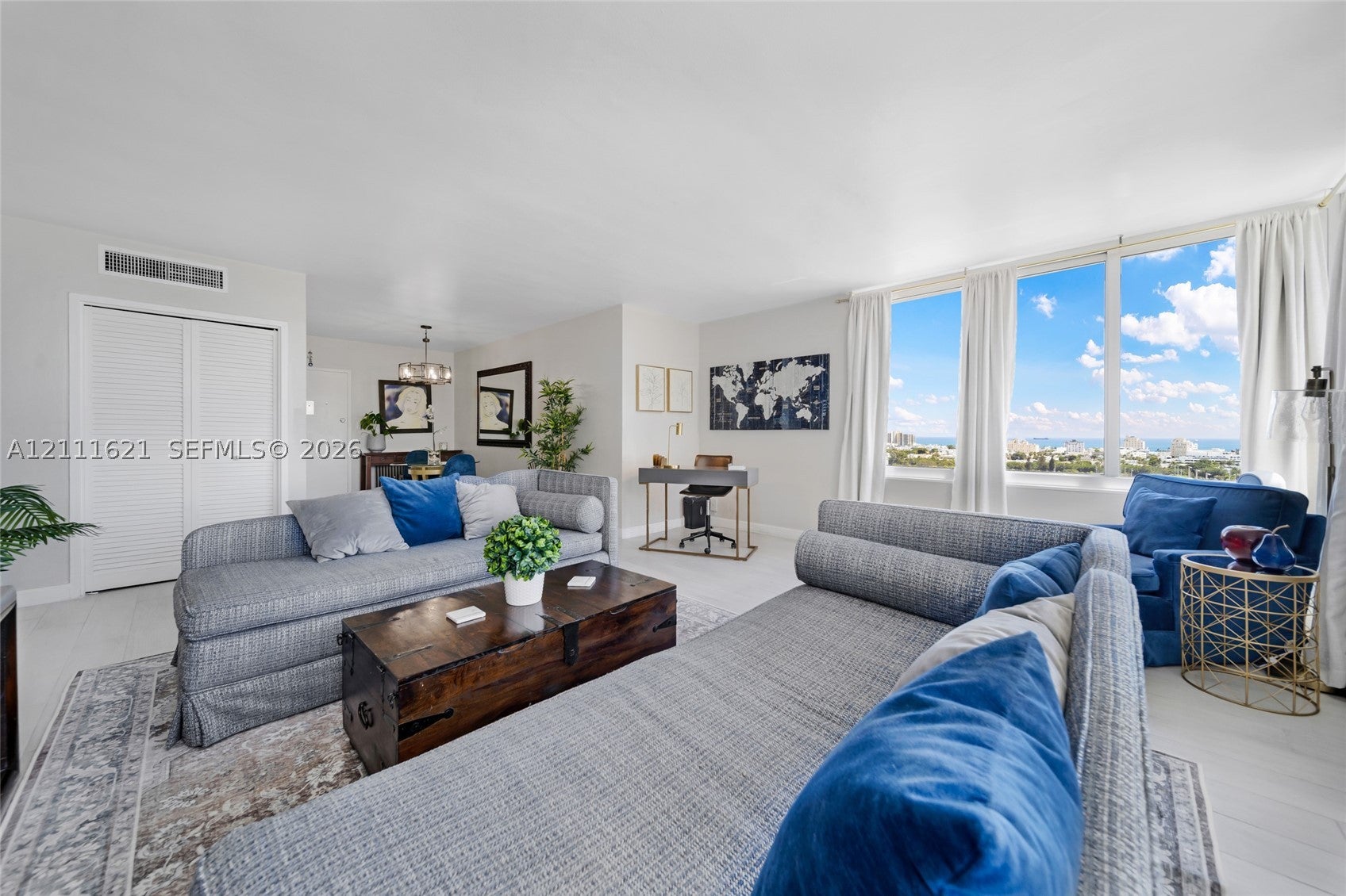 1200 West Ave PH15