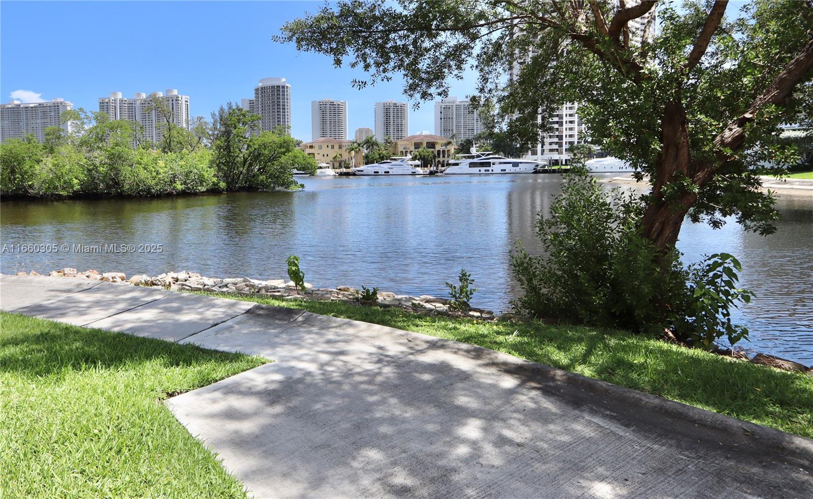 2930 Point East Dr E214, Aventura, Miami-Dade County, Florida - 2 Bedrooms  
2 Bathrooms - 