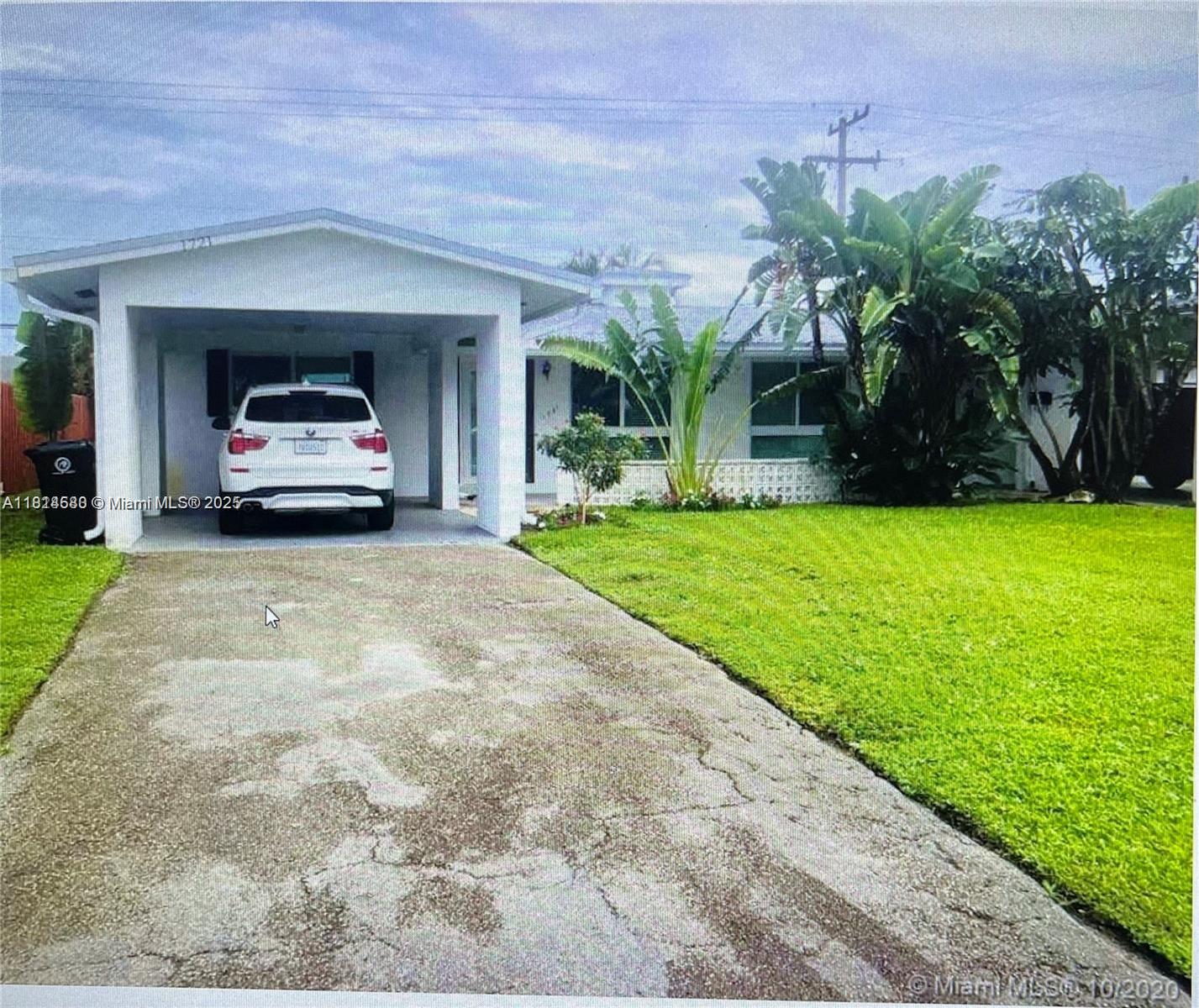 Rental Property at 1721 Ne 55th St 1-2, Fort Lauderdale, Broward County, Florida - Bedrooms: 2 
Bathrooms: 1  - $2,200 MO.