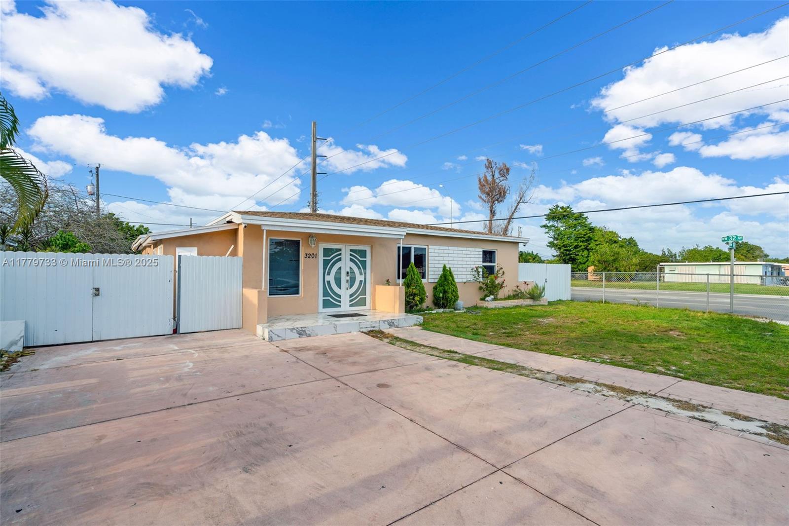 Property for Sale at 3201 Nw 98th St, Miami, Broward County, Florida - Bedrooms: 6 
Bathrooms: 3  - $750,000