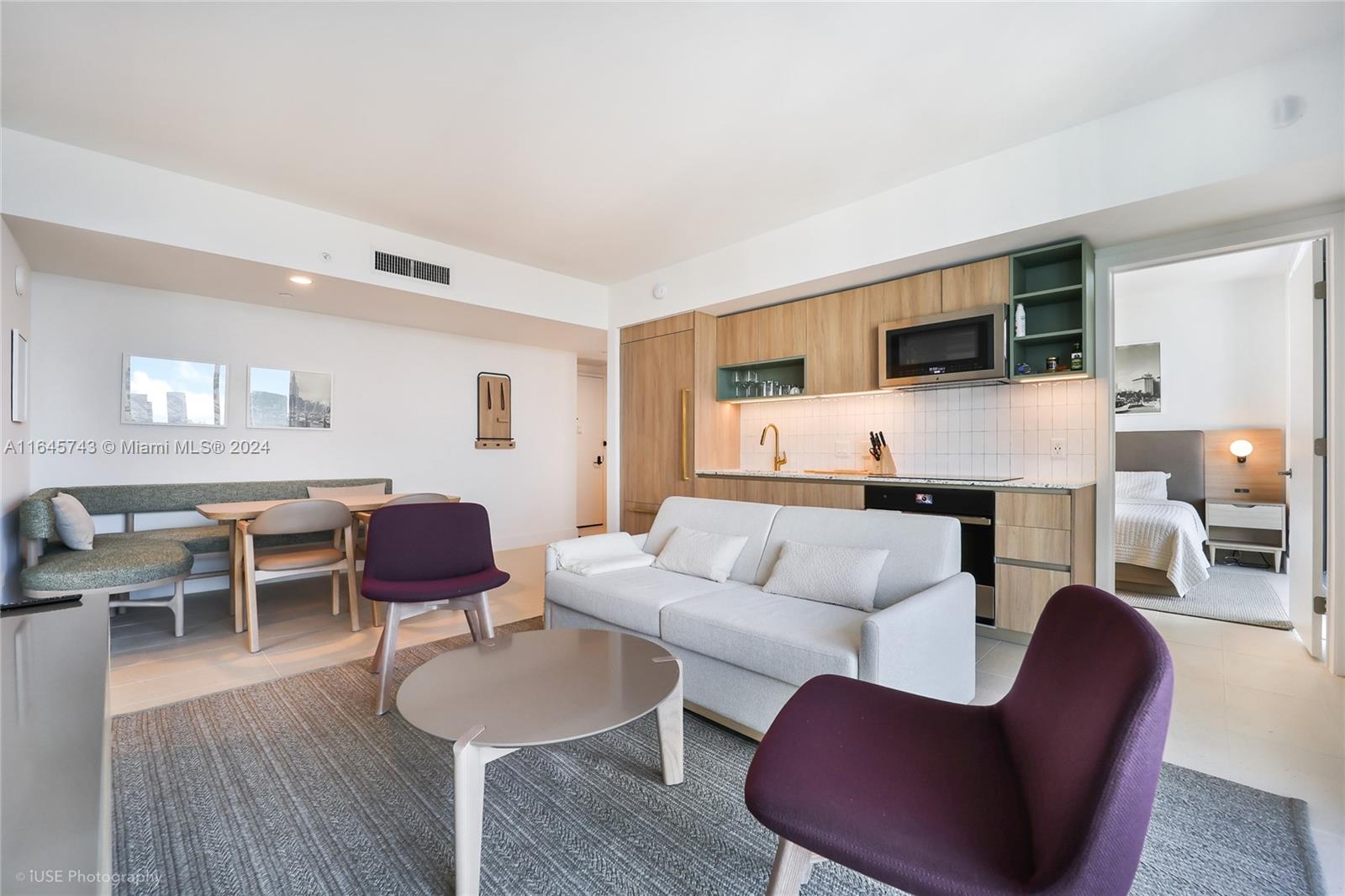 601 NE 1 AVE 3805