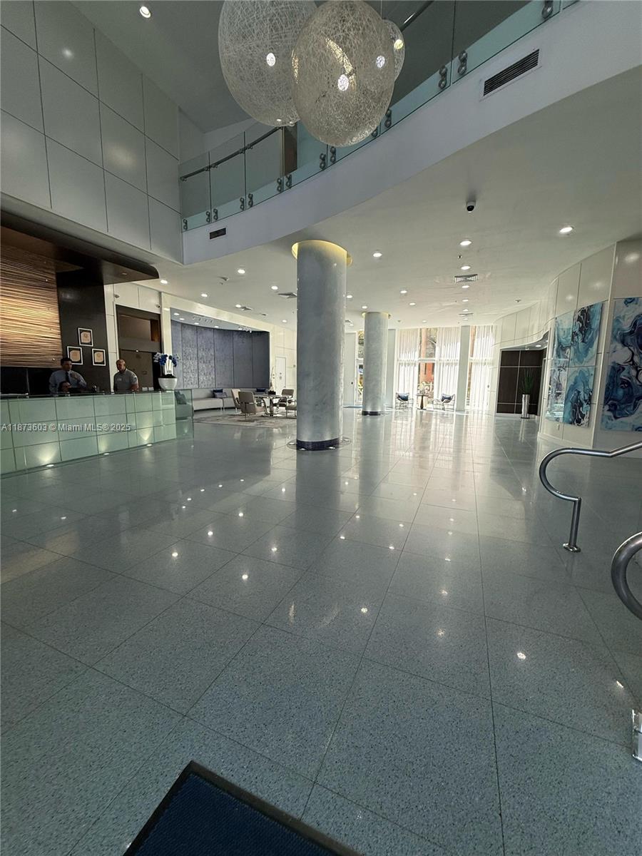 VENTURE AT AVENTURA EAST - Residential