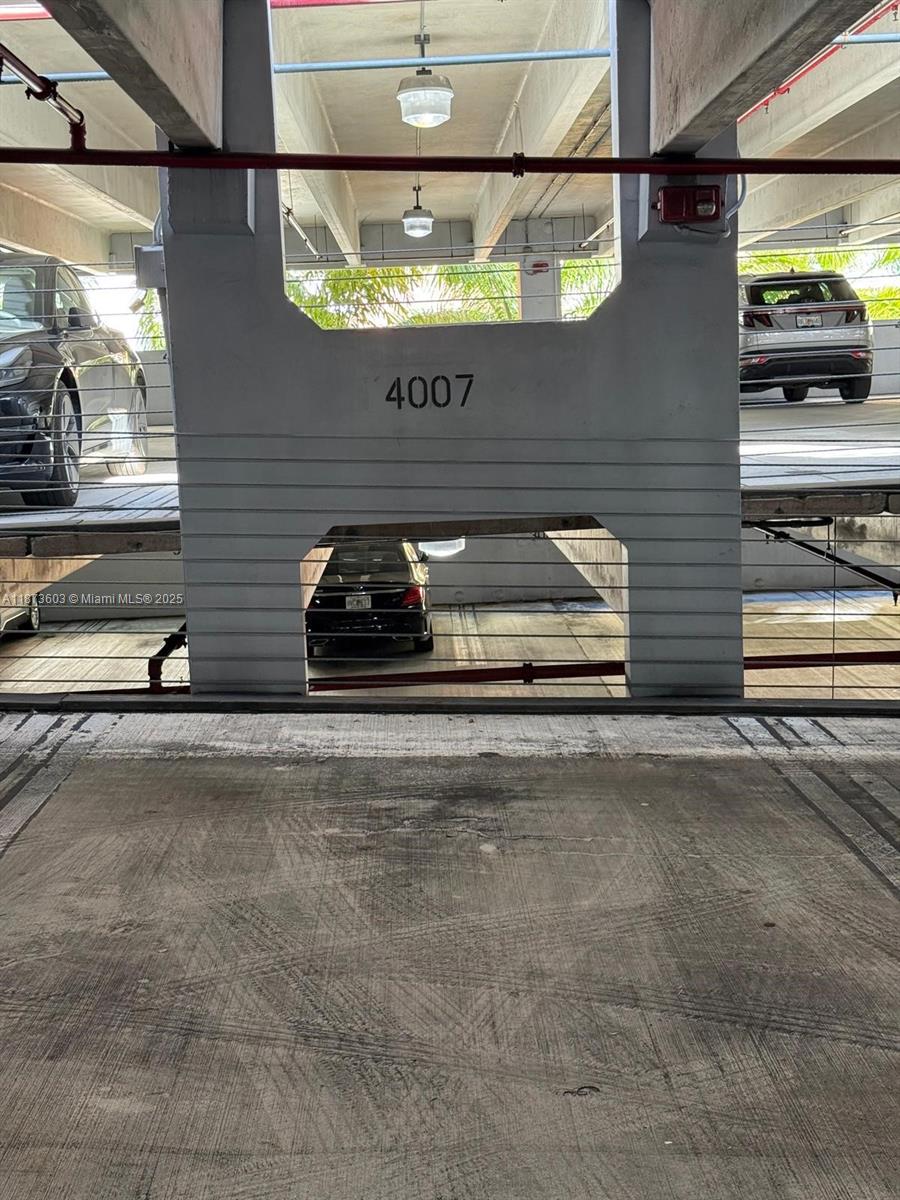 VENTURE AT AVENTURA EAST - Residential