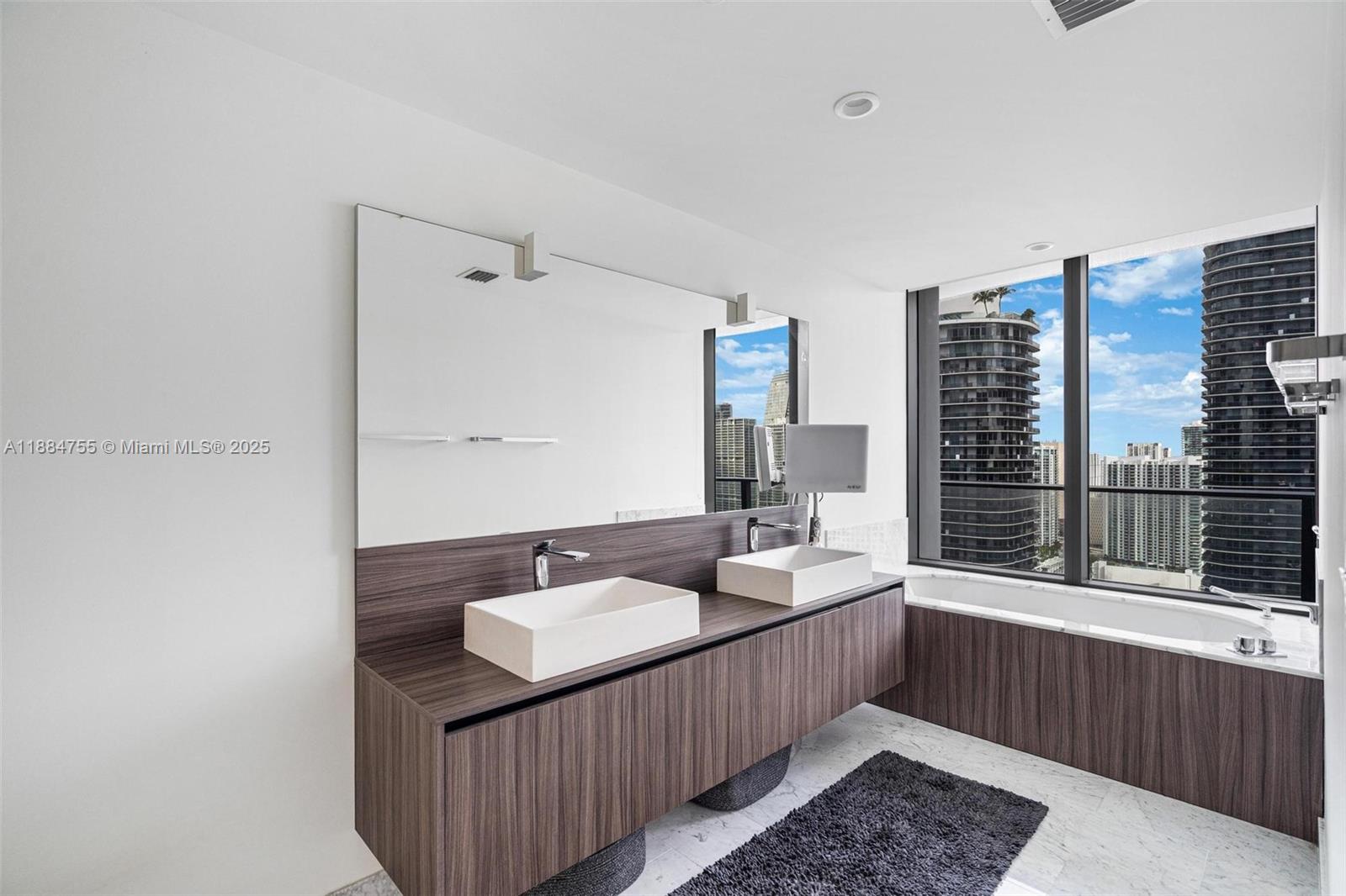 BRICKELL FLATIRON CONDO - Residential Lease