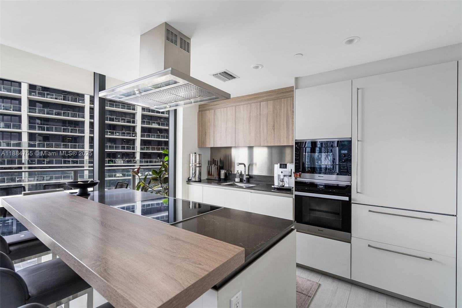 BRICKELL FLATIRON CONDO - Residential Lease