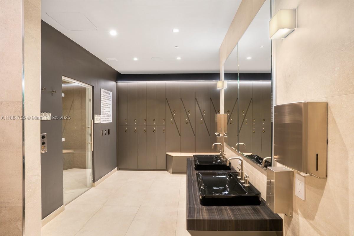 BRICKELL FLATIRON CONDO - Residential Lease