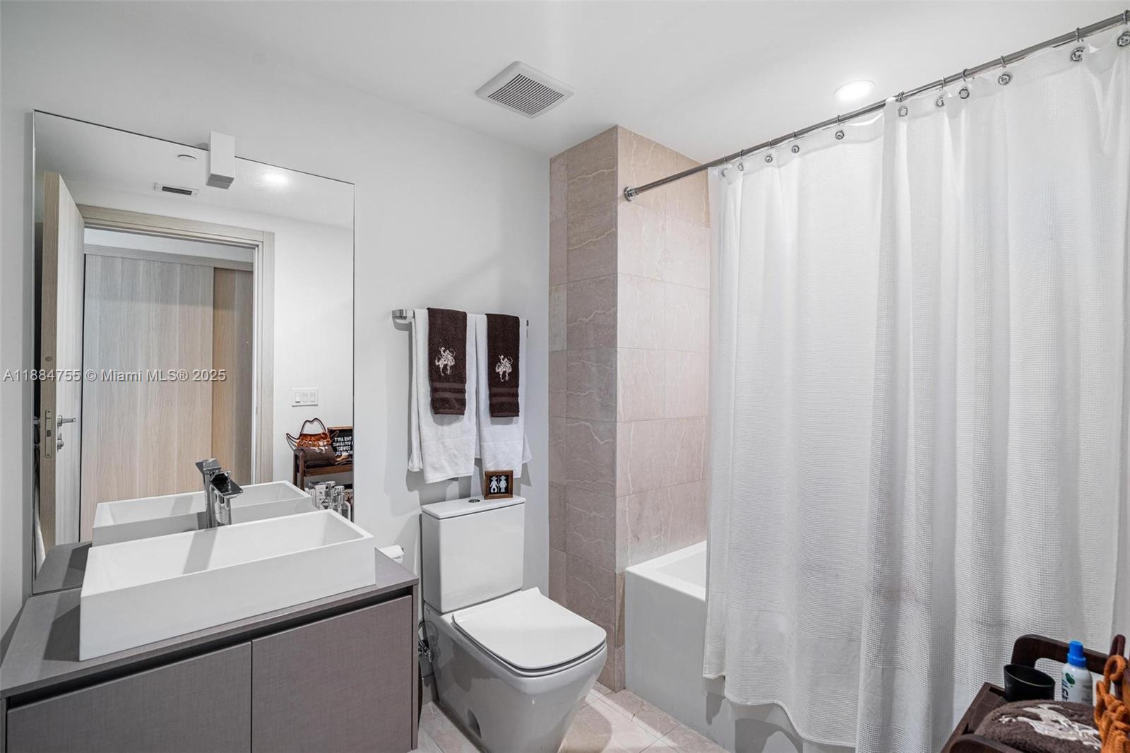 BRICKELL FLATIRON CONDO - Residential Lease