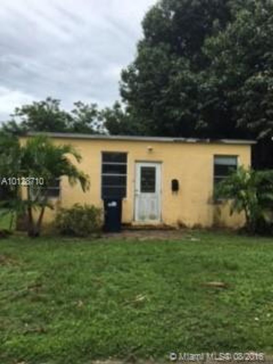 Single family home ready to be remodeled. Perfect for investors. Large lot. Needs work. Property is a few blocks from UM.