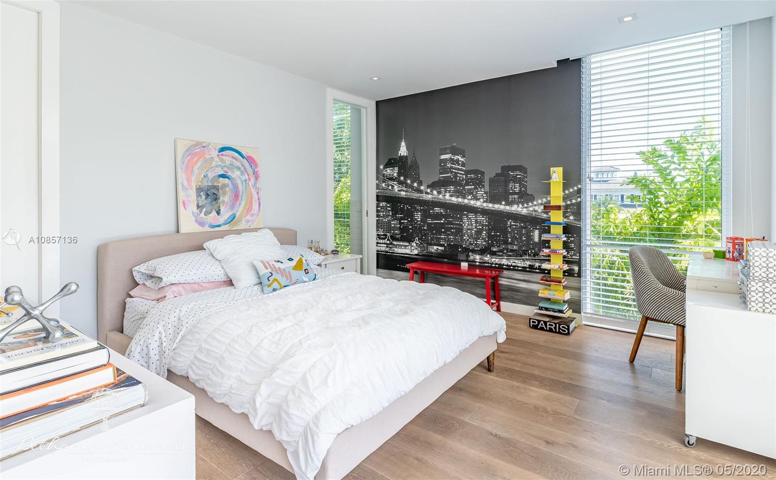 TROPICAL ISLE HOMES SUB 4 - Residential