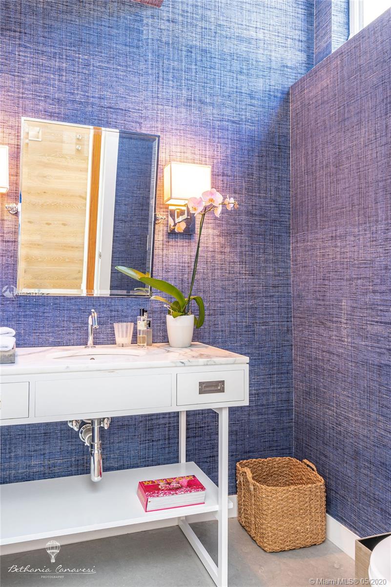 TROPICAL ISLE HOMES SUB 4 - Residential