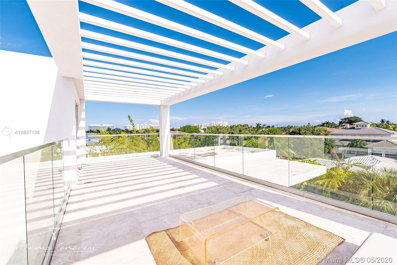 TROPICAL ISLE HOMES SUB 4 - Residential