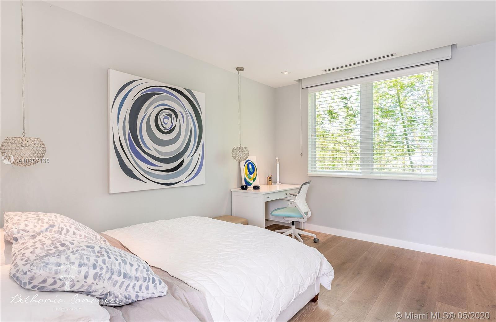 TROPICAL ISLE HOMES SUB 4 - Residential