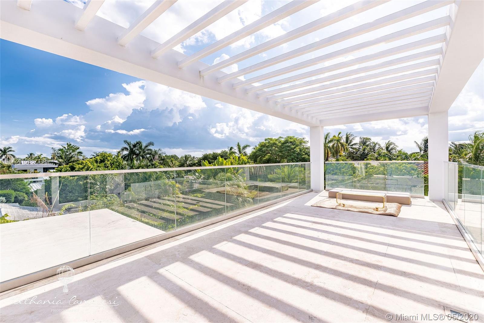 TROPICAL ISLE HOMES SUB 4 - Residential