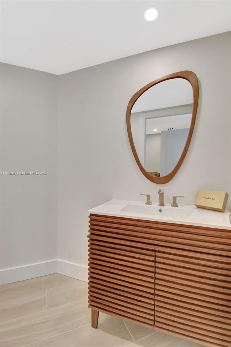 100 HIDDEN BAY CONDO - Residential