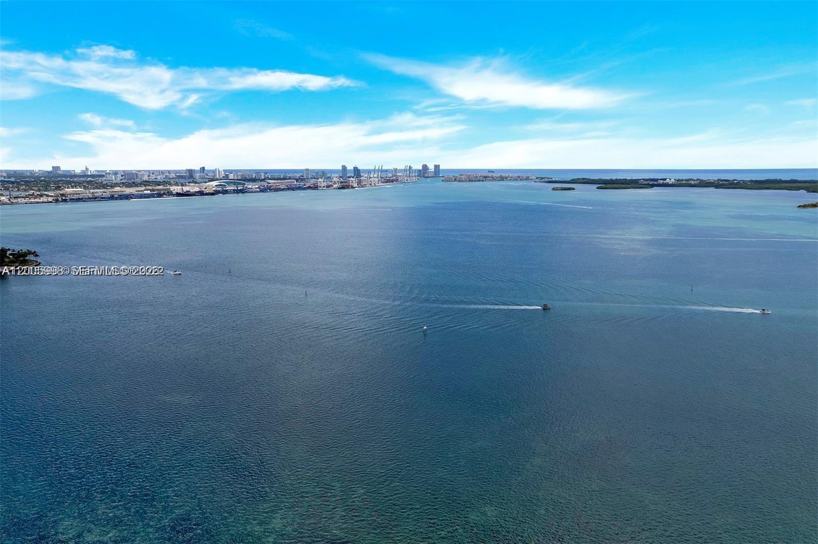 THE EMERALD AT BRICKELL - Residential Lease